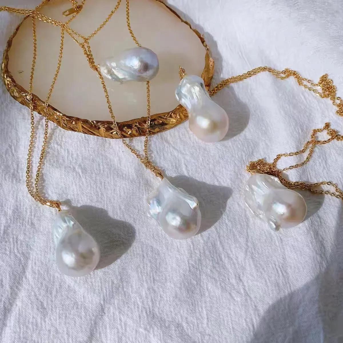 Baroque Freshwater Pearl Pendant Necklace | 18K Gold-Plated Chain