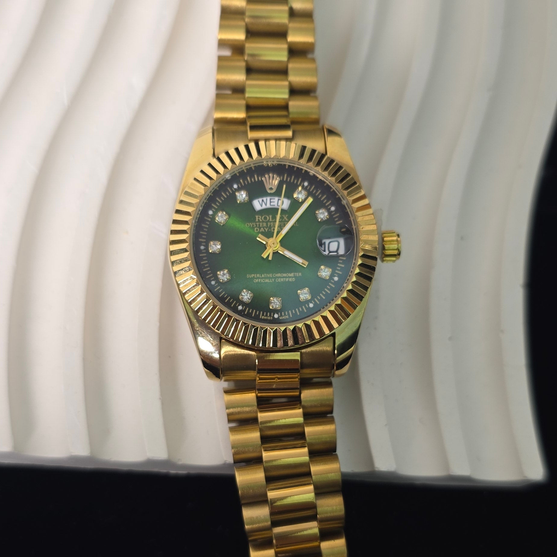 green dial gold watch women