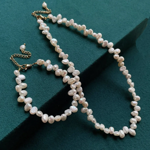 Elegant Freshwater Pearl Necklace & Bracelet Set – 18K Gold-Plated Chain