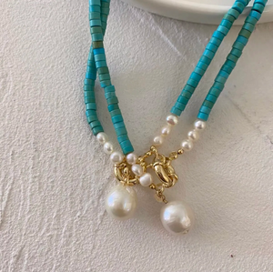 Turquoise Beaded Necklace with Freshwater Pearl Pendant – Gold Accent