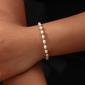 Elegant Freshwater Pearl Bracelet – 18K Gold Plated Beaded Bracelet