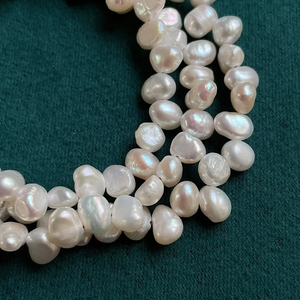 Elegant Freshwater Pearl Necklace & Bracelet Set – 18K Gold-Plated Chain