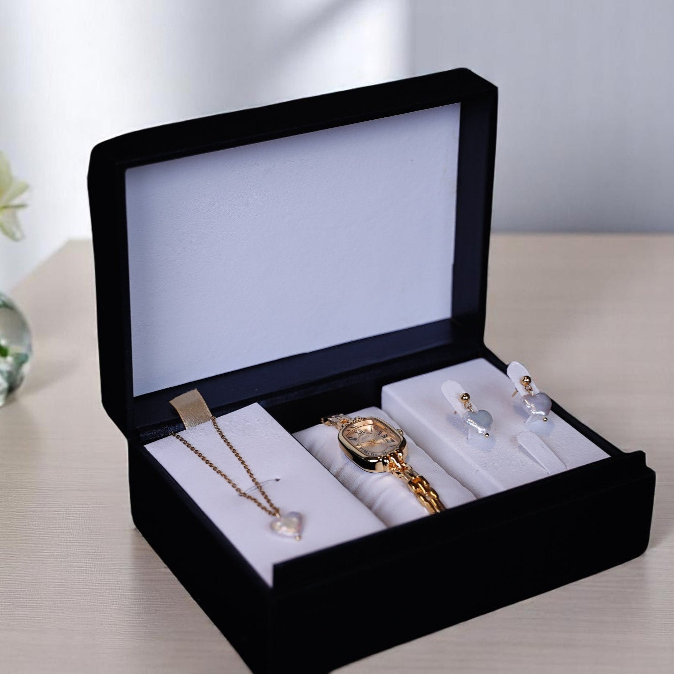 Luxury Heart Jewelry Gift Set – Freshwater Pearl Pendant, Watch & Earrings