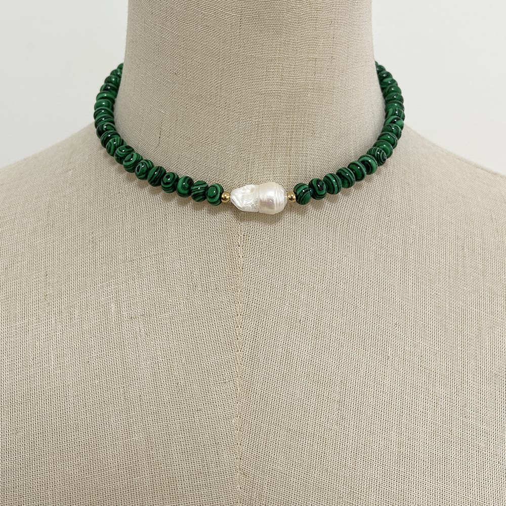 Green malachite beaded choker with freshwater baroque pearl – vibrant, elegant, and handcrafted