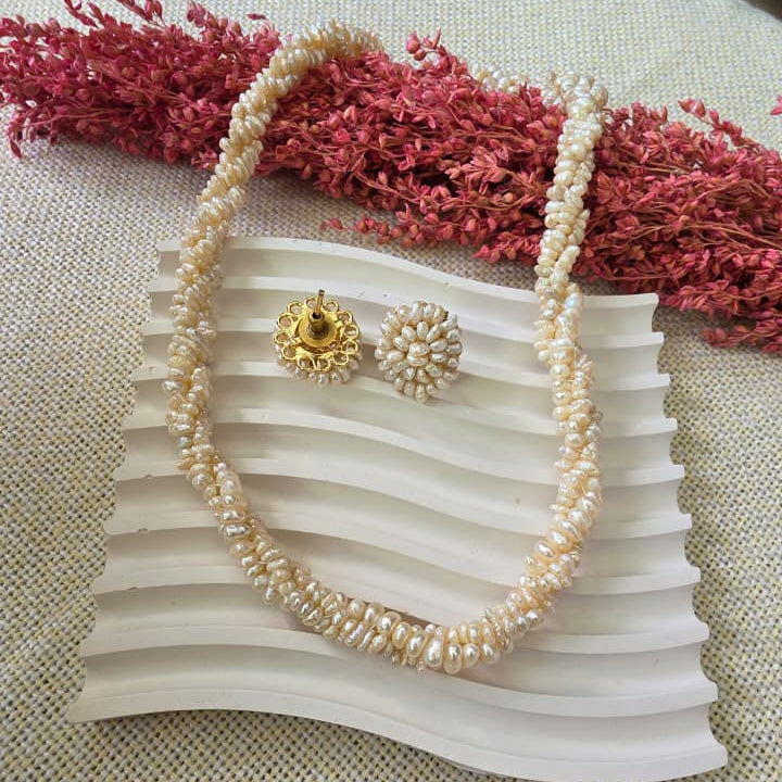 Handcrafted freshwater pearl necklace and earrings set – timeless luxury jewelry by Urban Gear