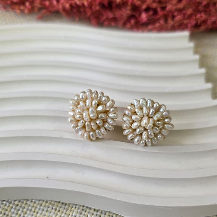 Handcrafted freshwater pearl necklace and earrings set – timeless luxury jewelry by Urban Gear