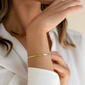 Elegant 18K Gold Flat Snake Bracelet – Minimalist Jewelry
