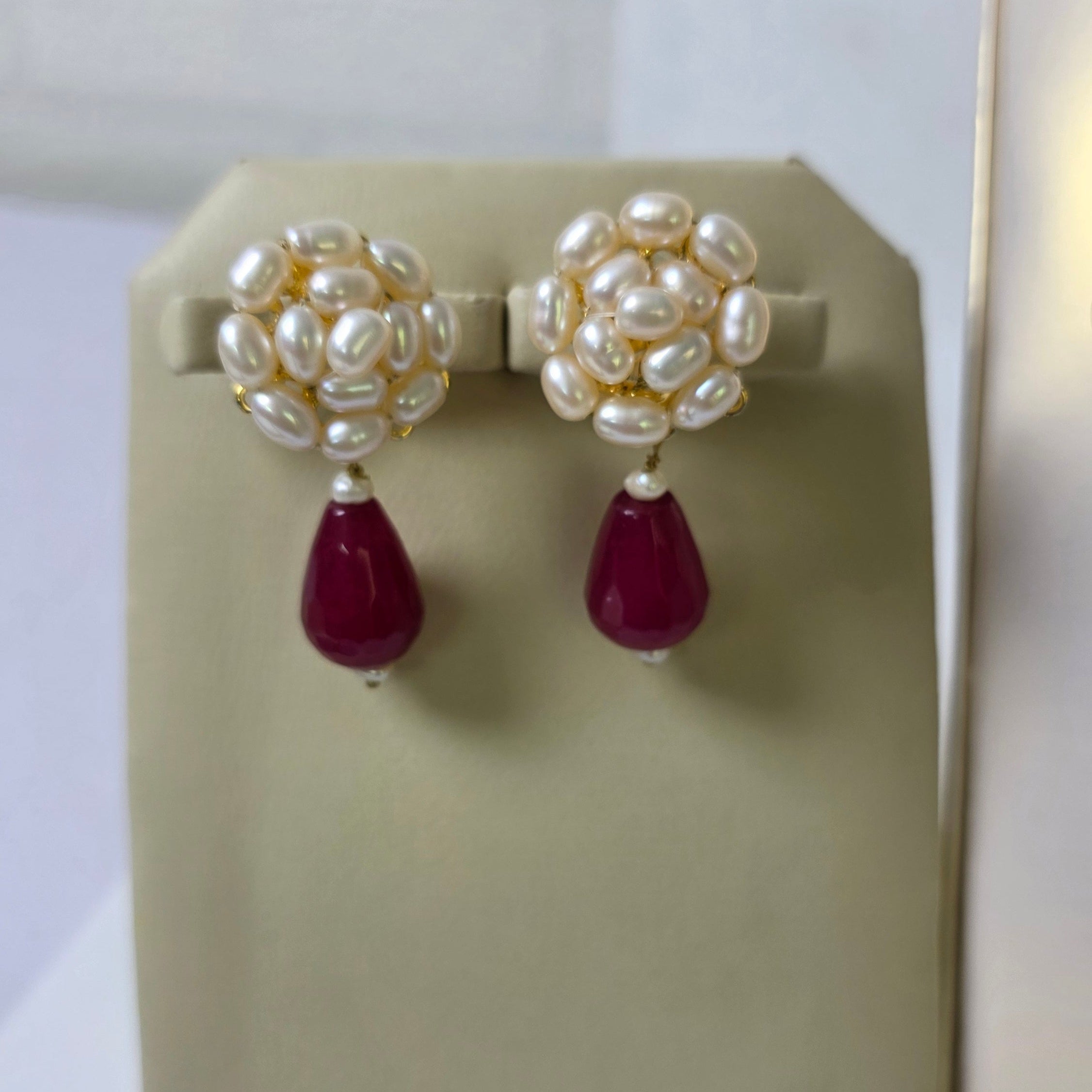 Pearl ruby-accent necklace and earrings set by Urban Gear