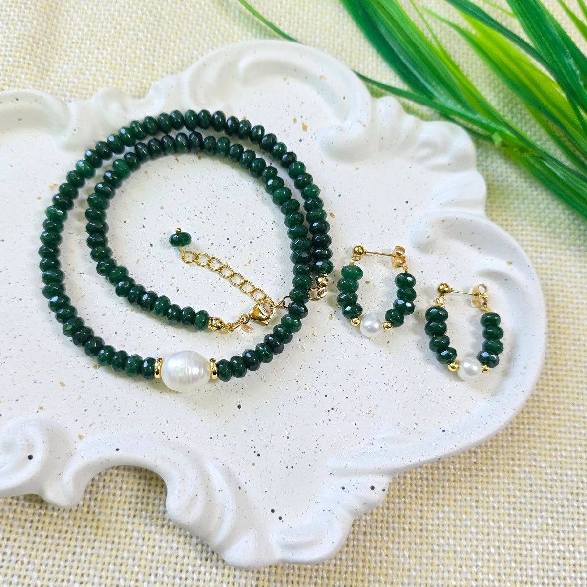 Green aventurine necklace set with freshwater pearl and matching earrings