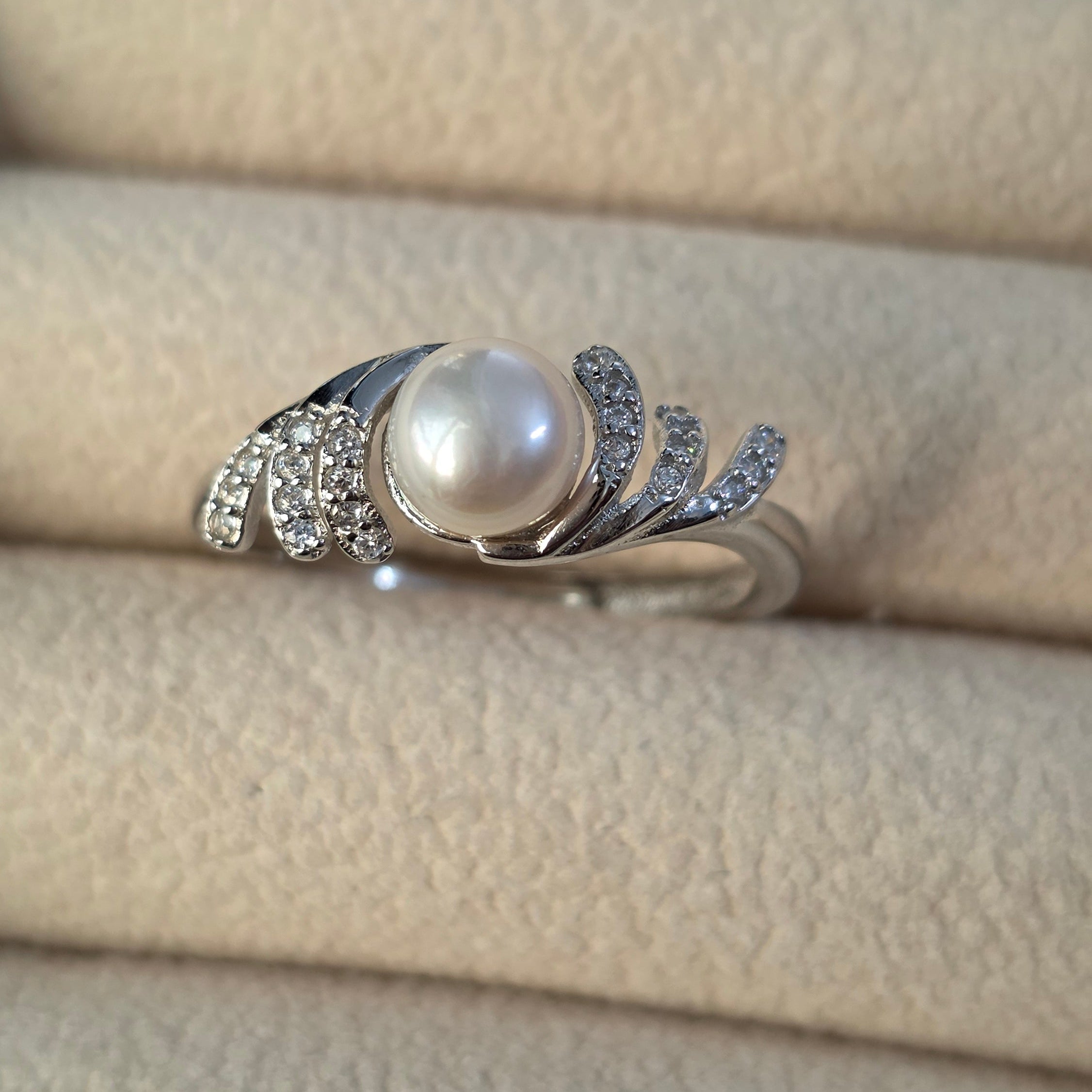 Freshwater pearl ring in sterling silver 925 chandi