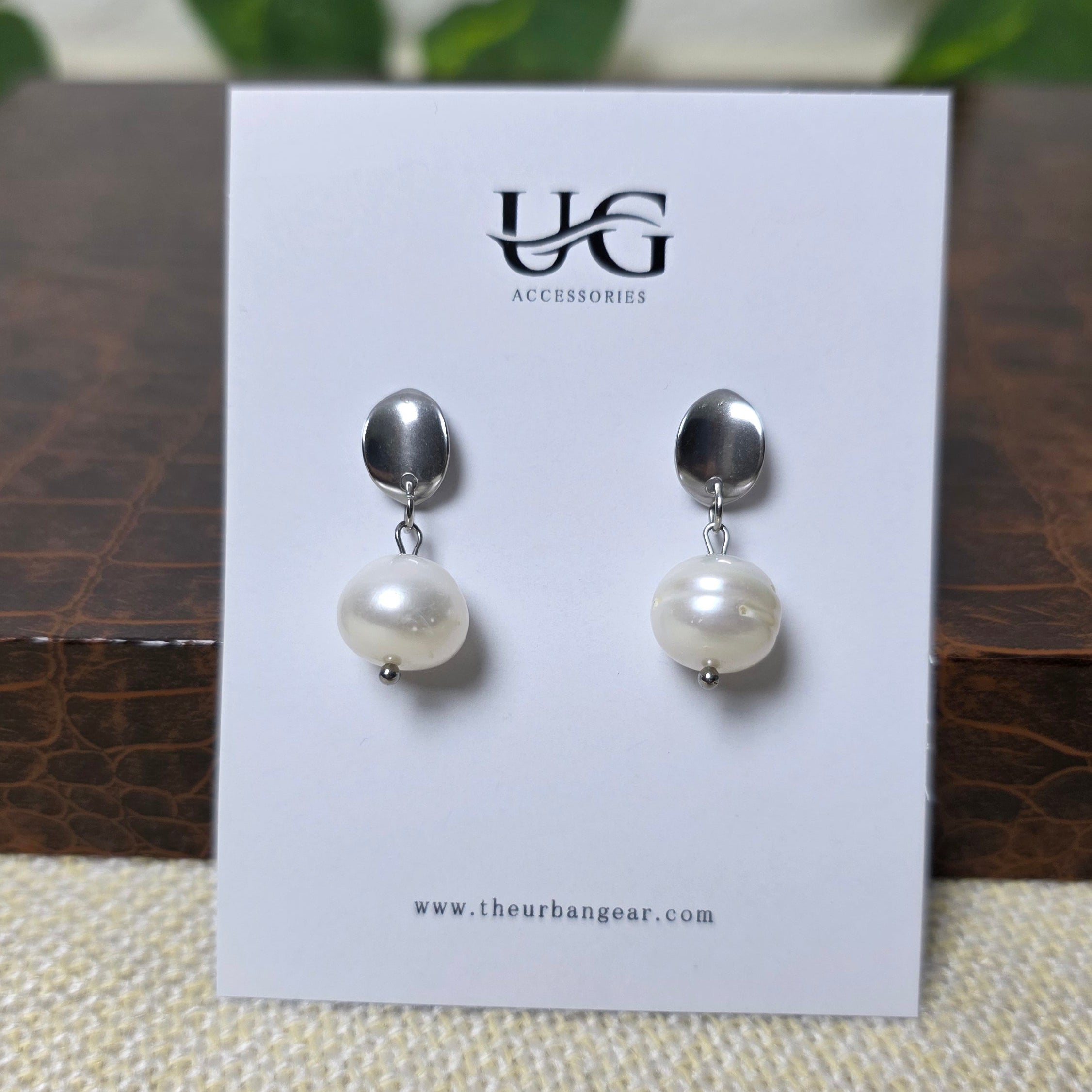 Handmade pearl drop earrings Urban Gear