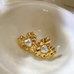 Textured gold-plated heart pearl earrings by Urban Gear – elegant hypoallergenic women’s jewelry