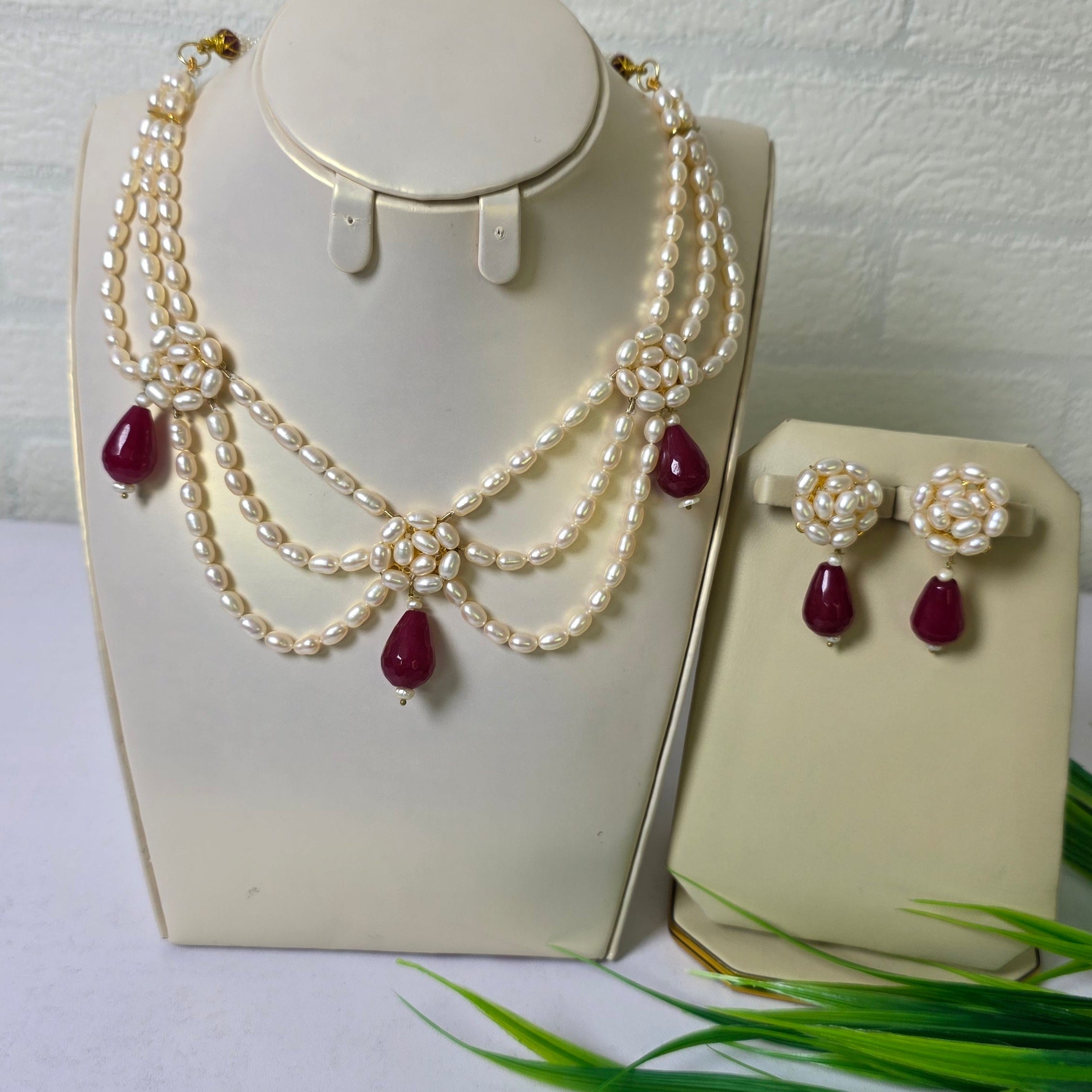 Pearl ruby-accent necklace and earrings set by Urban Gear
