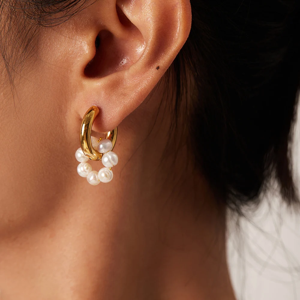 Gold-Plated Hoop Earrings with Freshwater Pearls | Elegant Jewelry | UG