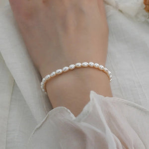 Fashionable Genuine Freshwater Pearl Bracelets – Elegant and Timeless Design