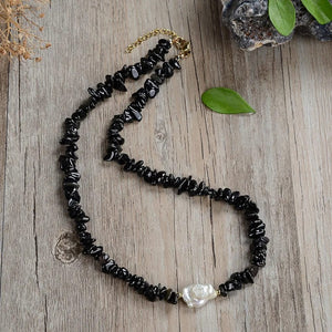 Gemstone Necklace with Freshwater Pearl Urbangear