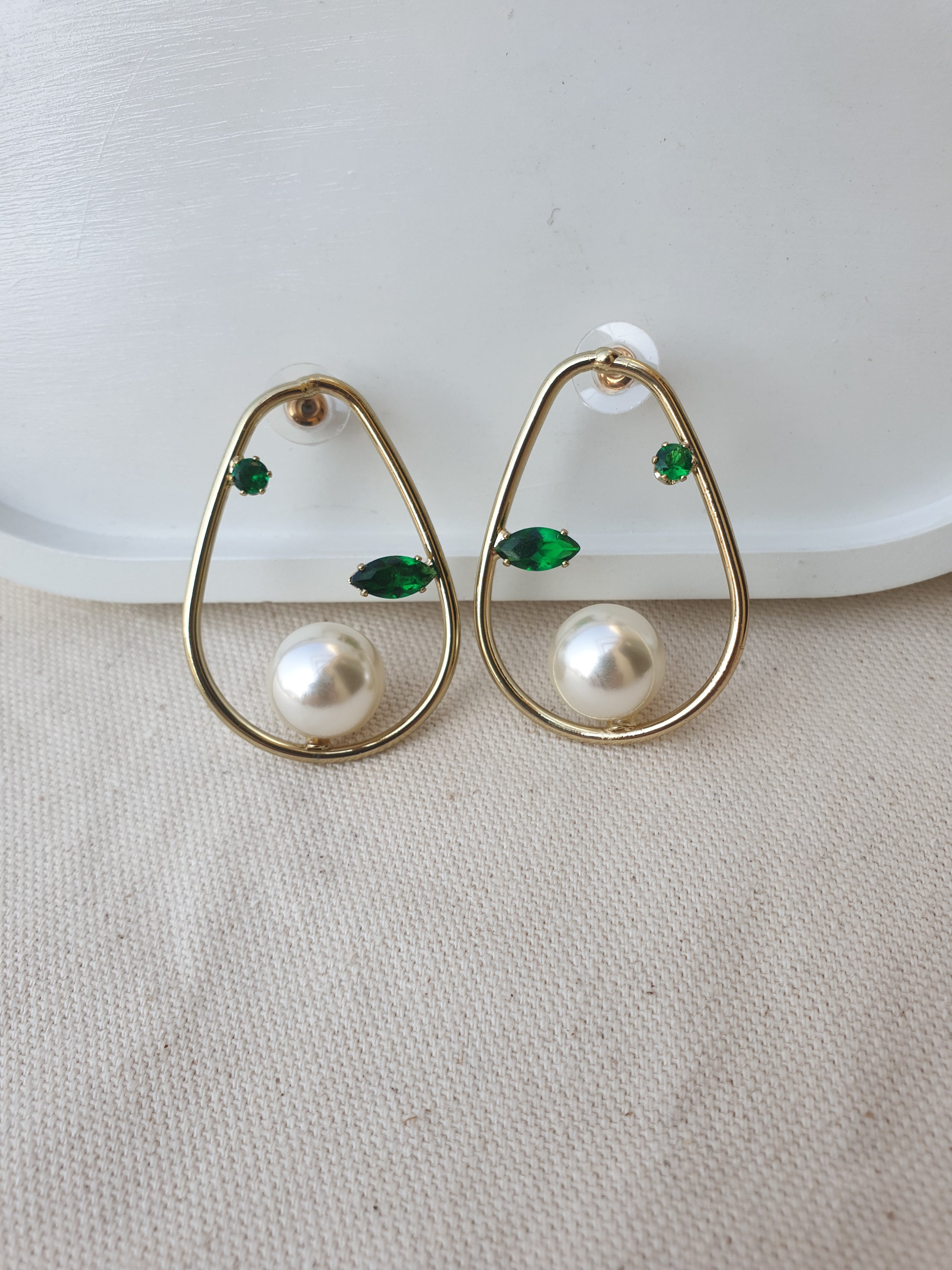 Glossy Pearl Earrings Urbangear