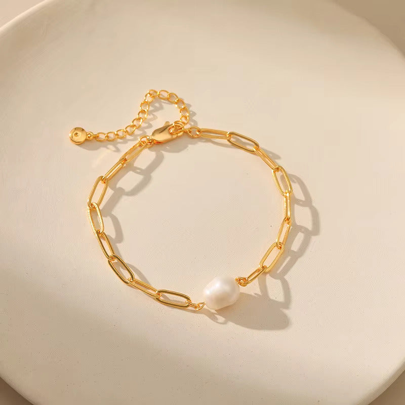 Minimalist Gold Chain Bracelet with Freshwater Pearl Charm