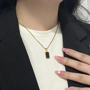 Minimalist Rectangular Pendant in Black Urbangear