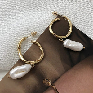 Natural Pearl Bar Earrings Urbangear