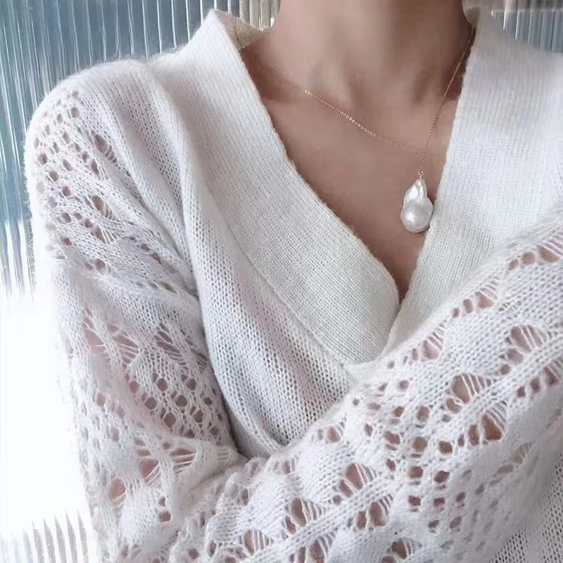 baroque pearl necklace and matching gold-plated earrings with freshwater pearls