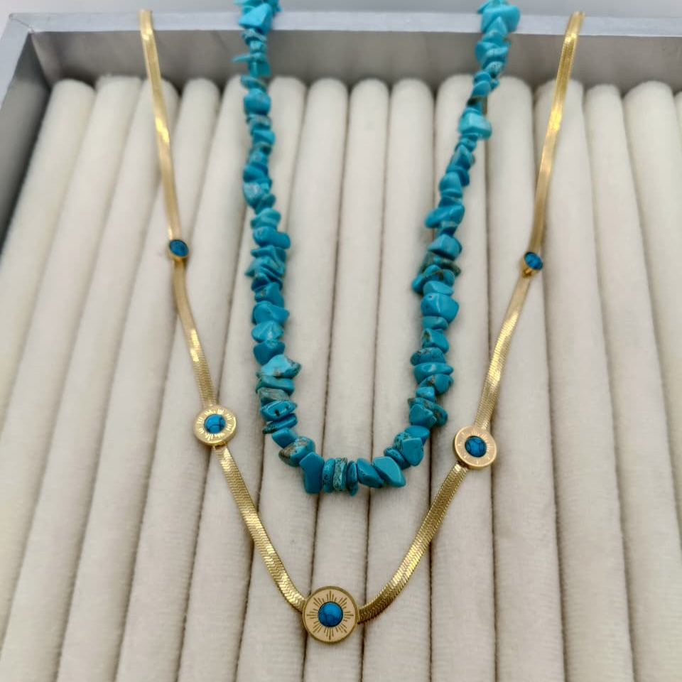 Two layers, one effortless look—turquoise chip choker + 18K gold-plated station chain.