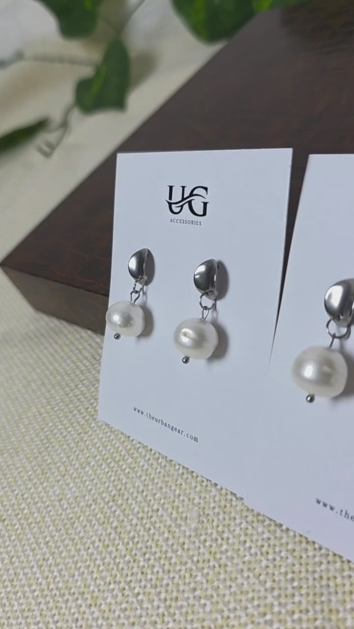 reshwater pearl drop earrings gold finish