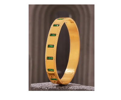 Elegant gold-plated bracelet with green rectangular stones made of stainless steel – Urban Gear Jewelr